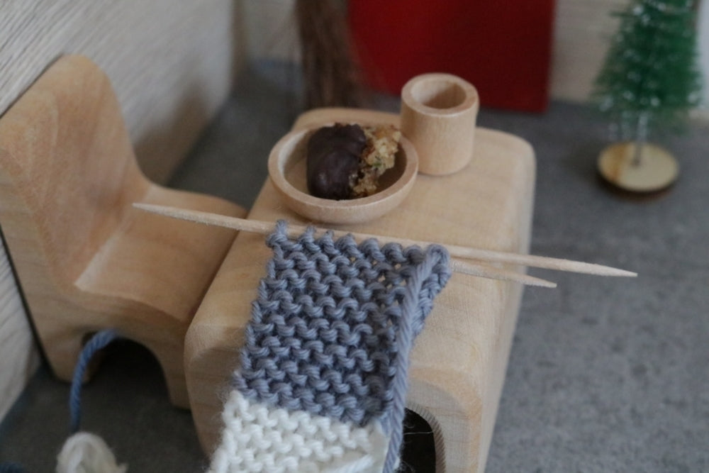Der strickende Weihnachts-Wichtel