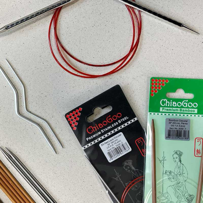 Häkel- und Stricknadeln