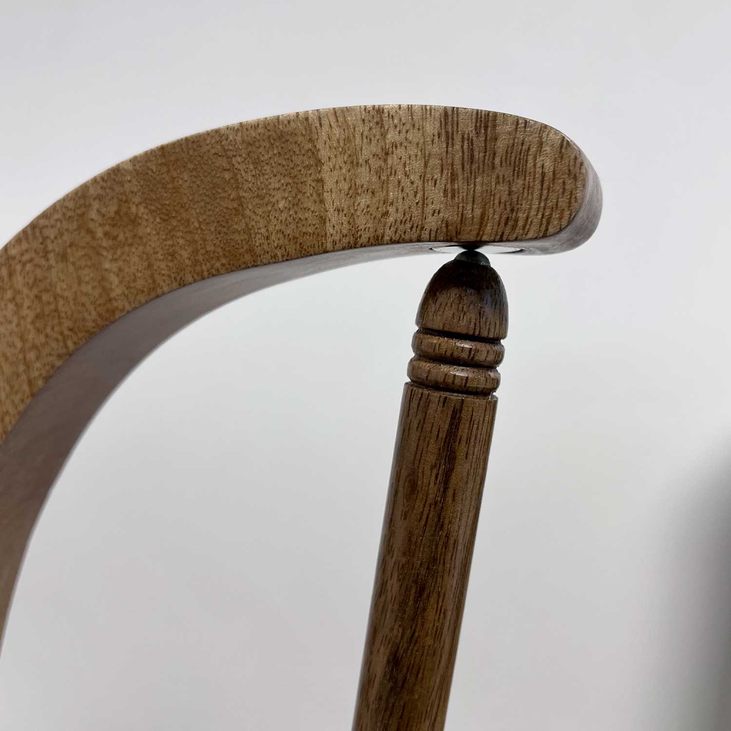 SCHWEBENDER WOLLABWICKLER AUS MANGOHOLZ VON LYKKE