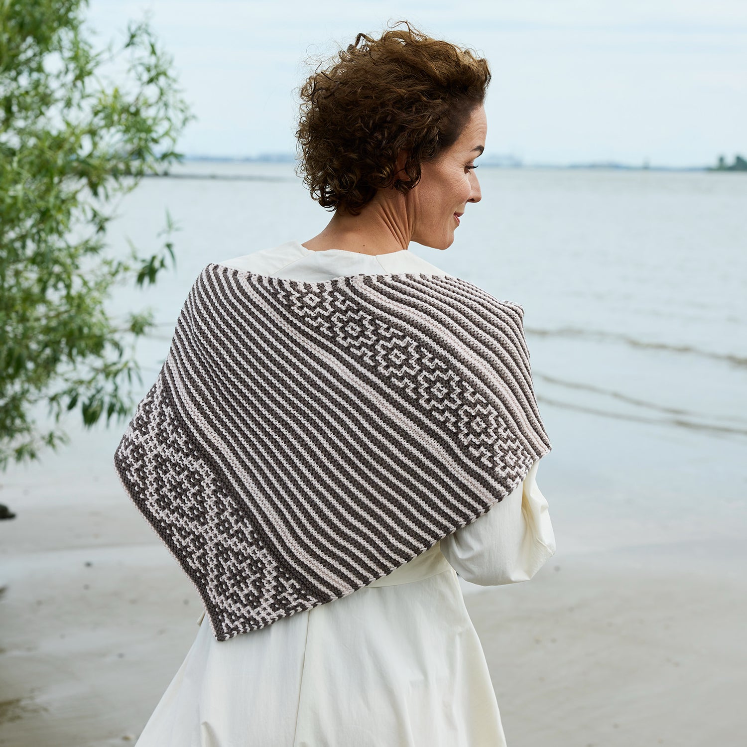 Strickanleitung Tuch Woodland Step