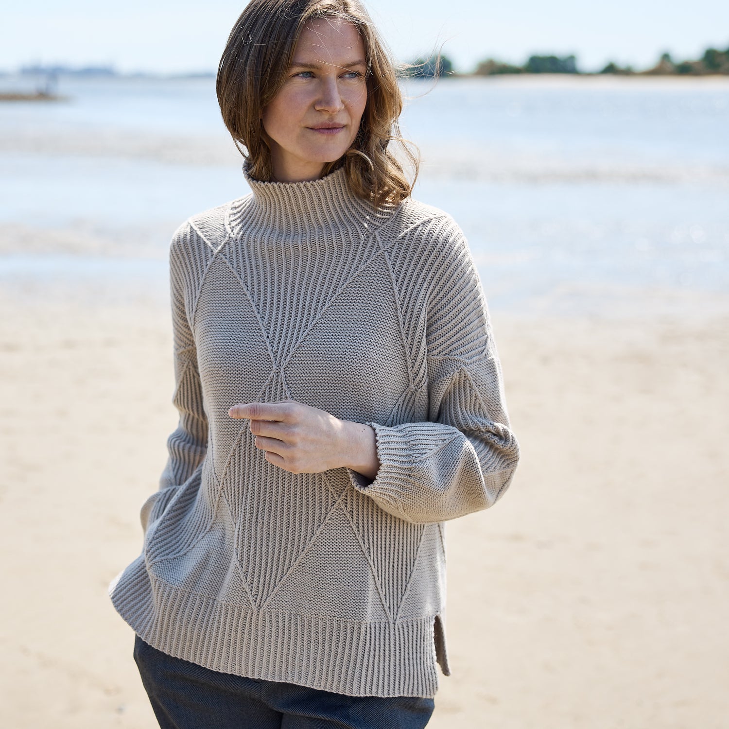 Strickanleitung Pullover Tyla