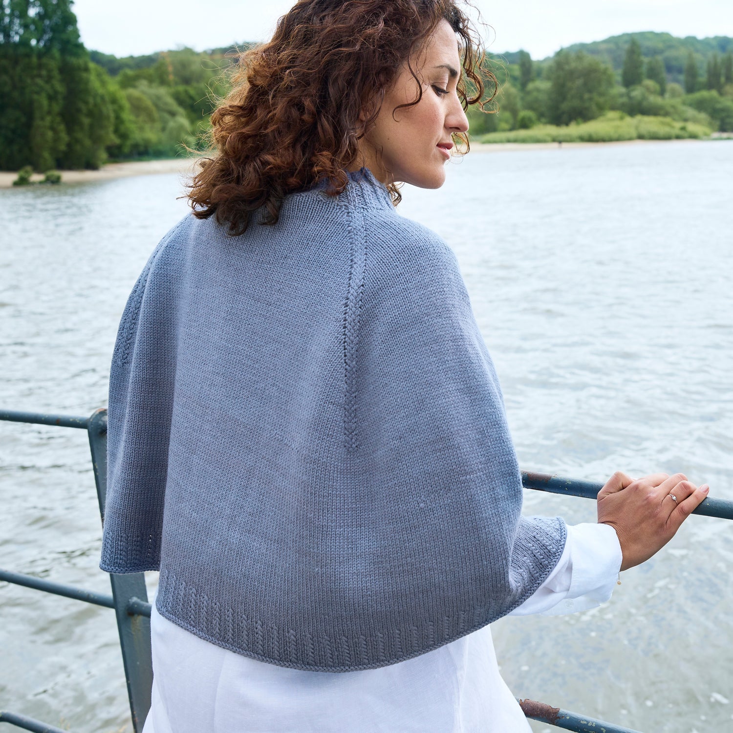Strickanleitung Poncho Ingatan